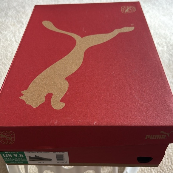 NWT Men’s Puma Sneakers - Picture 3 of 3